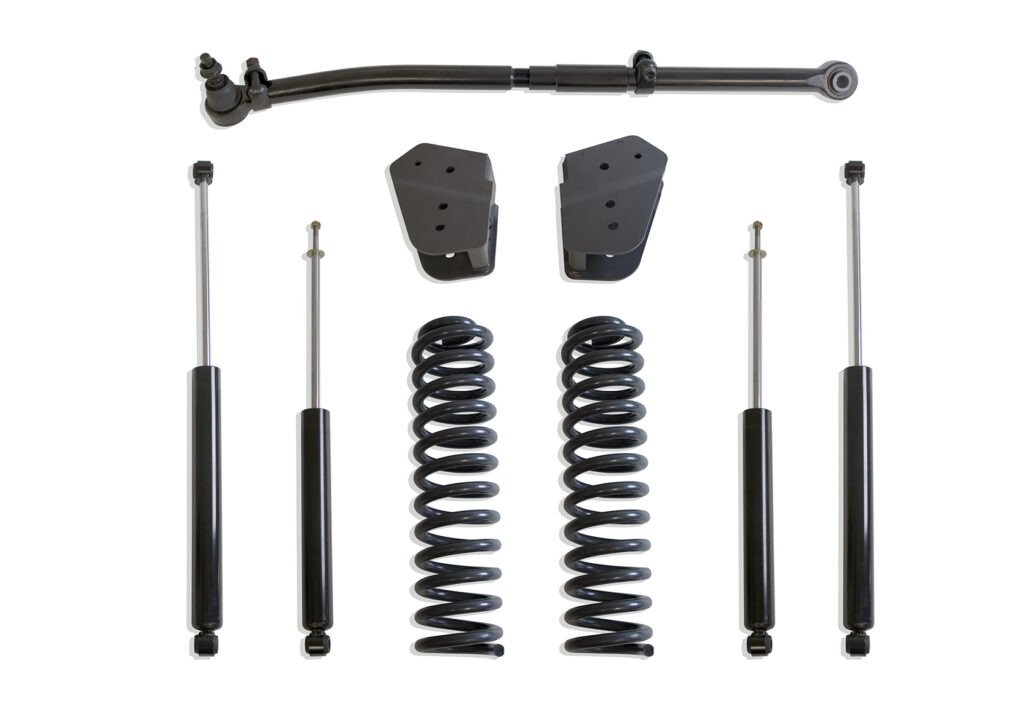 MaxTrac 2.5" Lift Kit with Shocks for 2017-2022 F-250/F-350 4WD Diesel-K943325