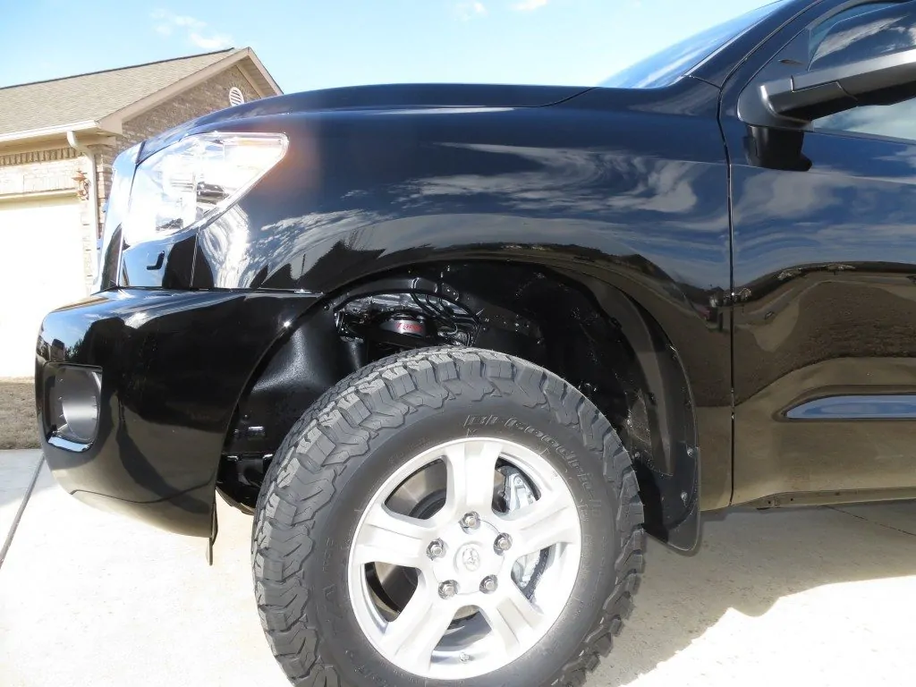 Customer's vehicle with P285/65R18 tires