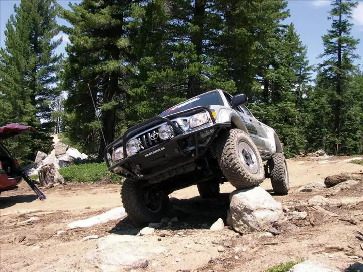 Revtek 3 inch Lift Kit - Suspension System on a 1995.5-2004 Toyota Tacoma 4WD