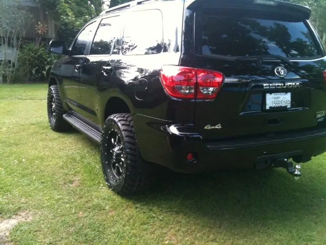 Revtek 2.5" Lift Kit on 2012 Toyota Sequoia back