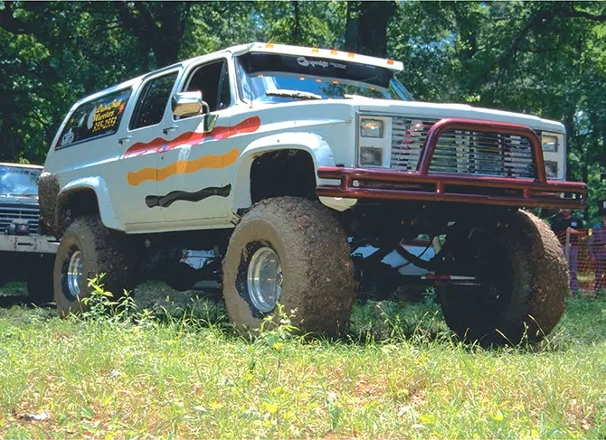 SuperLift 12" Lift Kit (with Rear Springs) - 1973-1991 Chevy/GMC 1/2-ton Solid Axle Vehicles 4WD