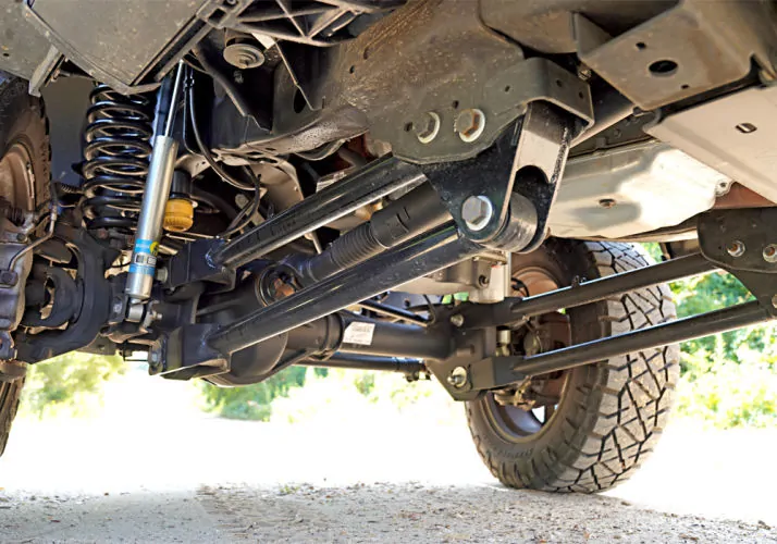 SuperLift 6" Lift Kit For 2005-2007 Ford F-250/F-350 Super Duty 4WD Diesel - w/ a 4-Link Conversion and Superide Shocks