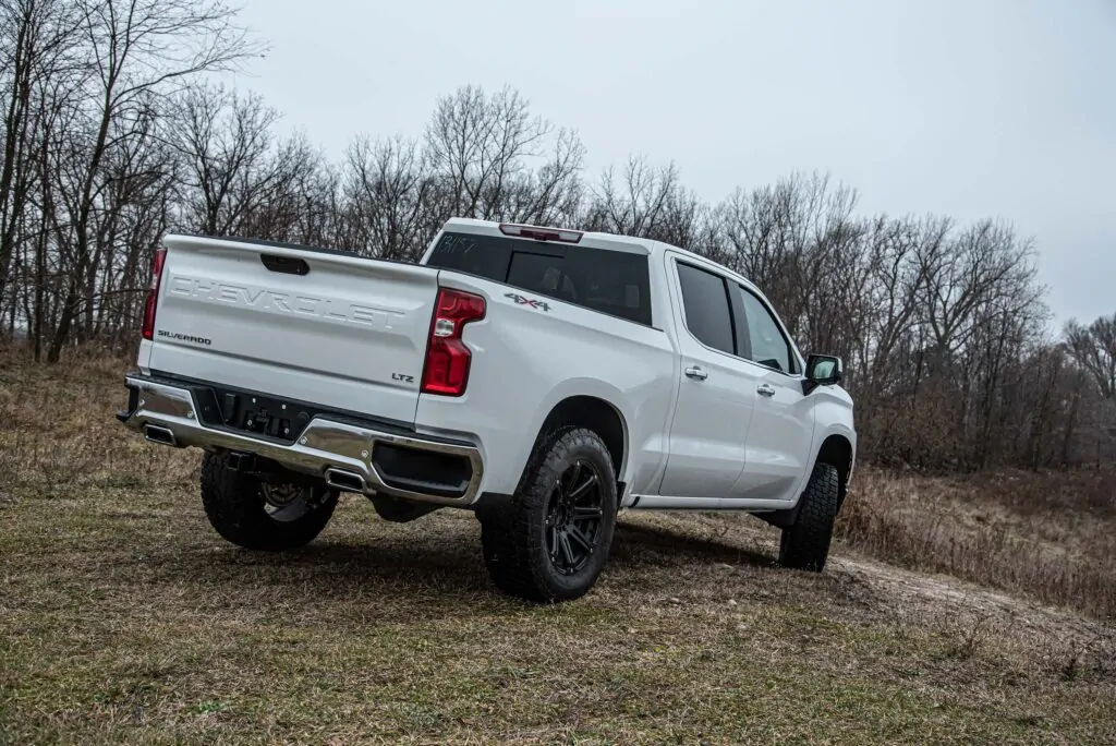 Zone Offroad 3.5" Adventure Series Lift Kit for 2019-2020 GMC Sierra 1500 4WD