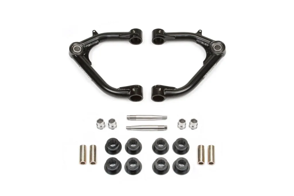 Fabtech 0-6 Lift Uniball Upper Control Arms for 2007-2014 Chevrolet SUV-SUT 1500 2wd-4wd