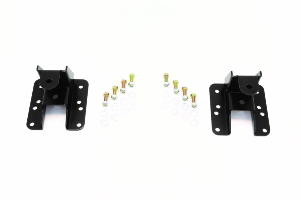 McGaughy's 1-2"" Lift Hangers Rear For 1999-2018 Chevy 1500 2wd/4wd 93049