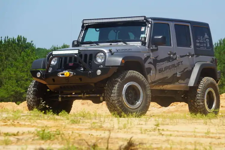 Superlift 4 Lift Kit with Fox 2.0 Reservoir Shocks and Reflex Ctrl Arms for 2007-2018 Jeep Wrangler JK 4Door