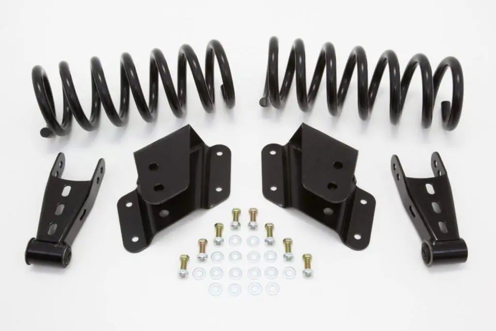 McGaughy's 2-4 Lowering Kit for 1999-2006 Chevrolet Silverado 1500 Ext-Crew Cab, 2wd